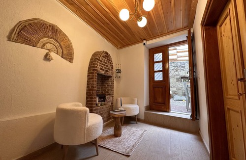 Ayvalik City Center House | Hanole Guest House