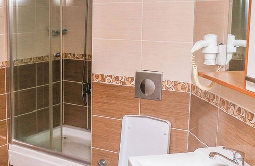 Altinova Bed & Breakfast | HELENAPOLİS OTEL