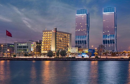 Bayraklı Hotel | Hilton Garden Inn Izmir Bayrakli