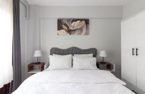 Fatih Apartment | Historic 4BR 4BA Mansion Seaview Yedikule Old Town