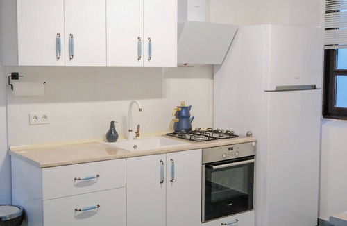 Bodrum City Center House | Historic Bodrum Stone House ,Walk to Beach & Marina, Garden, Sleeps 6