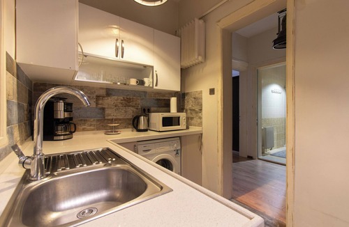 Bomonti Apartment | Historic & Cozy 2BR Nisantasi Flat w High Ceilings