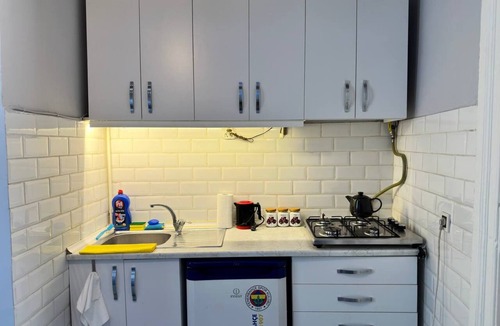 Istanbul City Center House | Historic Home w/Golden Horn Galata Tower Views
