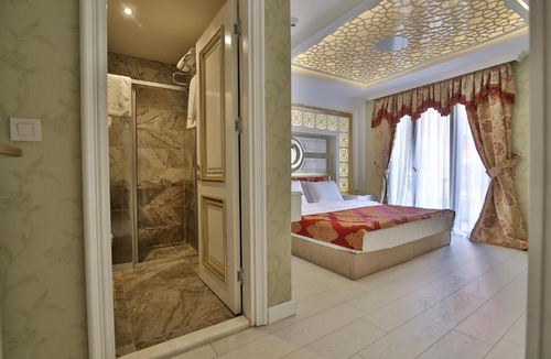 Cagaloglu Hotel | Hotel Queens Land