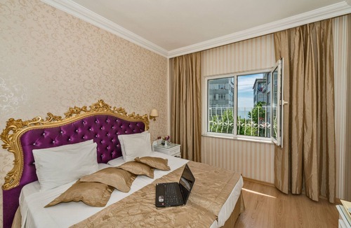 Emin Sinan Hotel | Hotel Santa Sophia