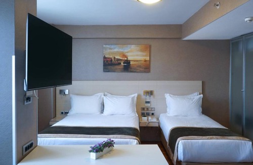 Pera Hotel | Hotel Troya