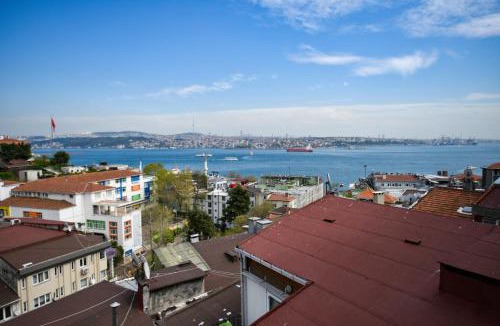 Kabatas Hotel | Istanbul Galata Port Modern Suite & Apartments Taksim