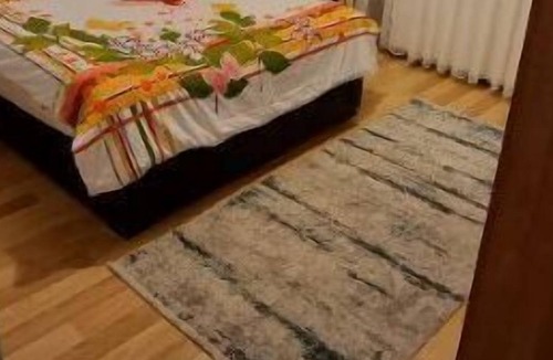 Tarabya Mahallesi Apartment | Koruya ve sahile yakın aile dairesi.