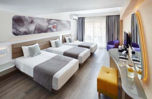 Marmaris City Center Hotel | Lalila Blue Suites