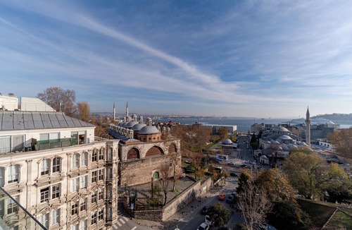 Karakoy Apartment | Lovely 1-Bedroom Terrace Apartment with 360 Istanbul & Bosphorus Views