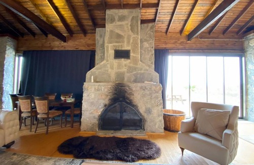 Orhangazi Villa | Lovely and Cozy Stone House with Hammam and Fireplace in Iznik, Bursa