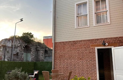 Kumkapi Hotel | Lovely History