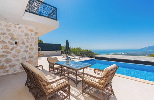 Kas Villa | Luxurious Infinity Pool, Indoor Pool, Sauna, Turkish Bath and Magnificent View