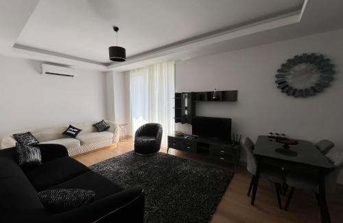 Esenyurt Apartment | Luxury Designed Comfortable 2 Rooms & 1 Living room Apartment Free Parking Garaj