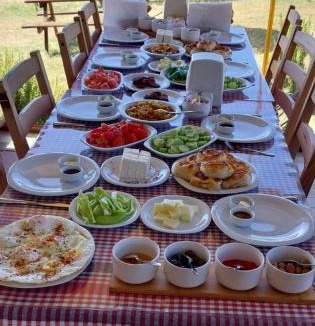 Demirkoy Hostel | Meşeliev Pansiyon