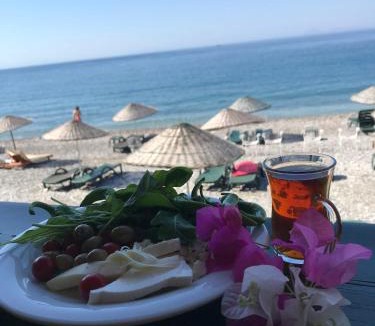 Ovabuku Hotel | Melinda Pension & Restaurant