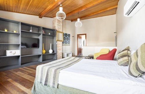 Kaleici House | Mesmerizing Hotel Room near Hadrian's Gate