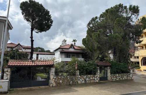 Icmeler City Center Villa | Mete 3 Villa İçmeler Daily Weekly Rentals