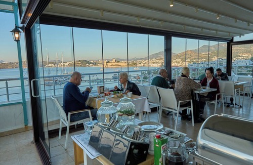 Bodrum City Center Hotel | MİA HİLL SUİTES OTEL