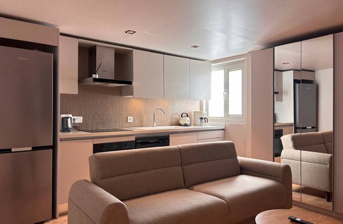 Karakoy Apartment | Modern 2BR Near Galataport & Karaköy