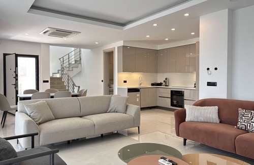 Gundogan Villa | Modern 5BR Villa | Private Pool & Stunning Views