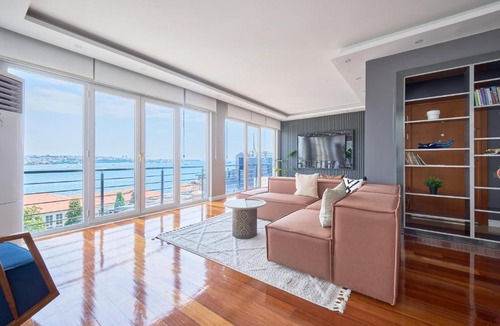 Kabatas Apartment | Modern Bosphorus View Apartments