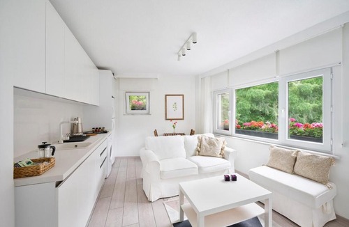 Bebek Apartment | Modern Bright Cozy 1bed1bath Hidden Gem! #79