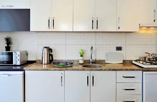 Kundu Apartment | Modern Flat with Sea View 10 min to Lara Beach