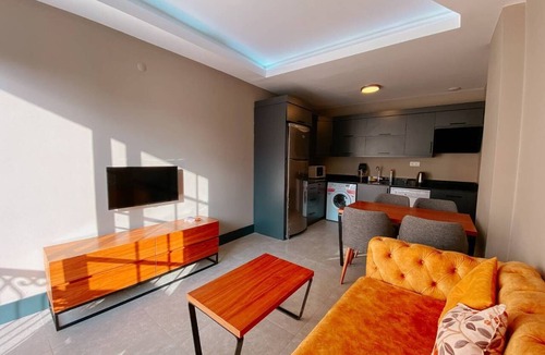 Hisaronu Apartment | Modern Pool View Apartment 1+1 Near Ölüdeniz Beach
