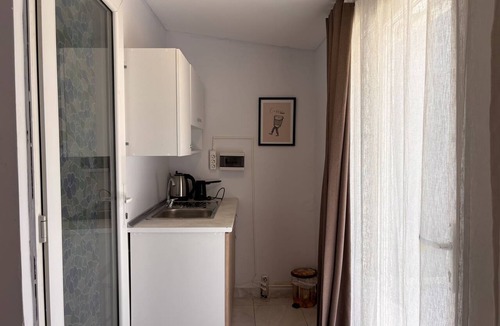 Cagaloglu Apartment | Modern Studio |Private Terrace | Historic Istanbul