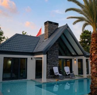 Yanik Villa | MoonSA Boutique Villas