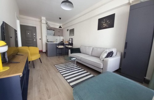 Canakkale Apartment | New air-conditioned apartment within walking distance to tourist attractions