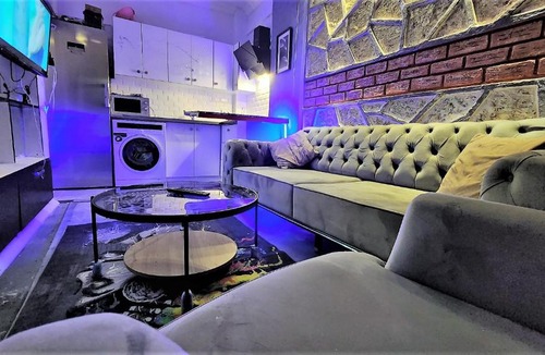 Osmanbey Apartment | Nisantasi center 1+1 Luxury Renovated b3