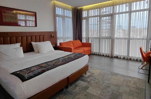 Cumhuriyet Hotel | Numi Hotel