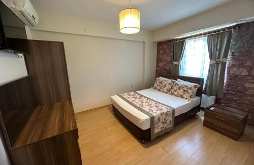 Ezine Hotel | Odunluk Tas Konak Hotel