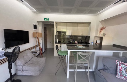 Fethiye Apartment | Oleg Apart ın Fethiye nestled at the heart of the City near Old Town Paspatur