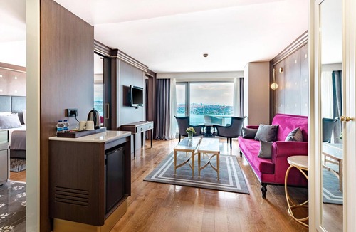 Kabatas Hotel | Opera Hotel Bosphorus - Preferred Hotels and Resorts