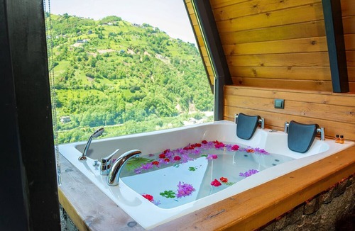 Ardesen Hotel | Pavri Suit Bungalov