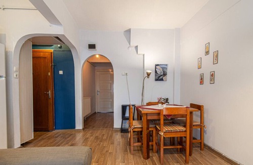 Ortakoy Apartment | Pleasant Flat near Attractions in Ortakoy