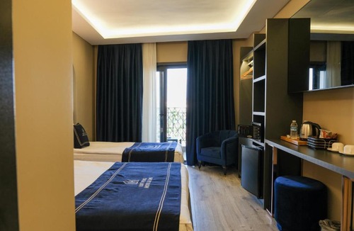 Arnavutkoy Hotel | Plus Hotel & Private Transportation İstanbul Airport-By Loft