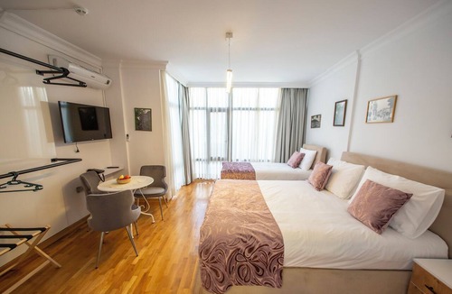 Adalar House | Poseidon Kinaliada Pansiyon