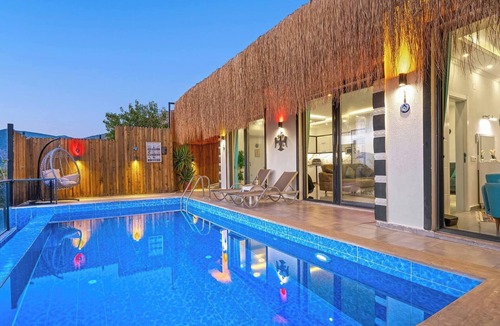 Uzumlu Villa | Private Villa sahin-2 pool heater available
