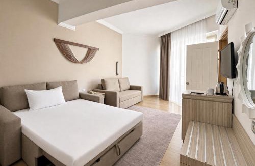 Tekirova Hotel | Rai Foresta Tekirova & SPA