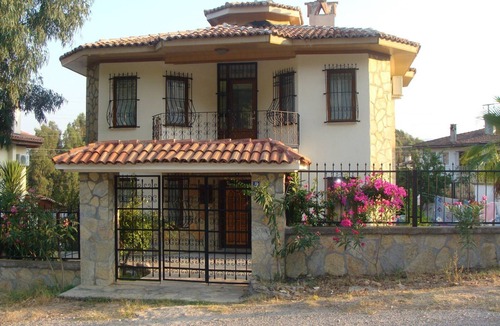Akyaka Villa | Refurbished Spacious 6 bedroom detached villa with private pool