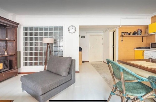 Pera Apartment | Retro 1+1 apartment in istiklal avenue with AC, WiFi