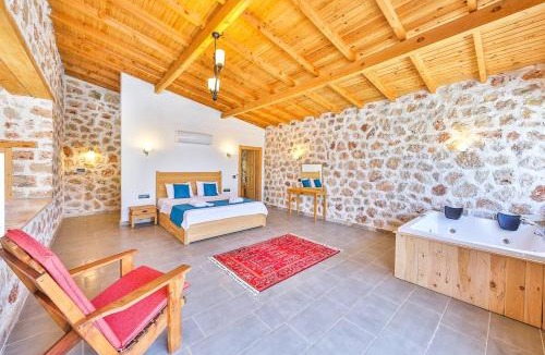 Patara House | Romantic 1BR Pool Villa in Nature