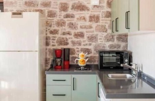 Burhaniye House | Rustic stone house with a spacious terrace | 2BR