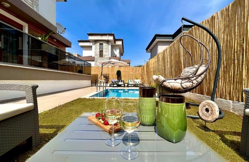 Icmeler Villa | Seaview Grand - TwinMARIS