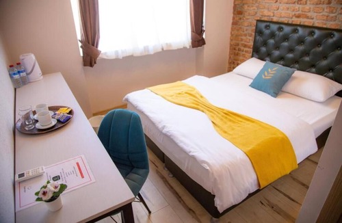 Gumussuyu Mahallesi Bed & Breakfast | Serene bed & breakfast in charming Beyoglu neighborhood -Budget Double Room