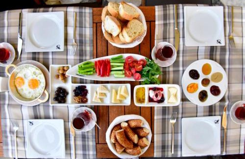 Ayvalik Hotel | Siyah Lale Cunda 1841